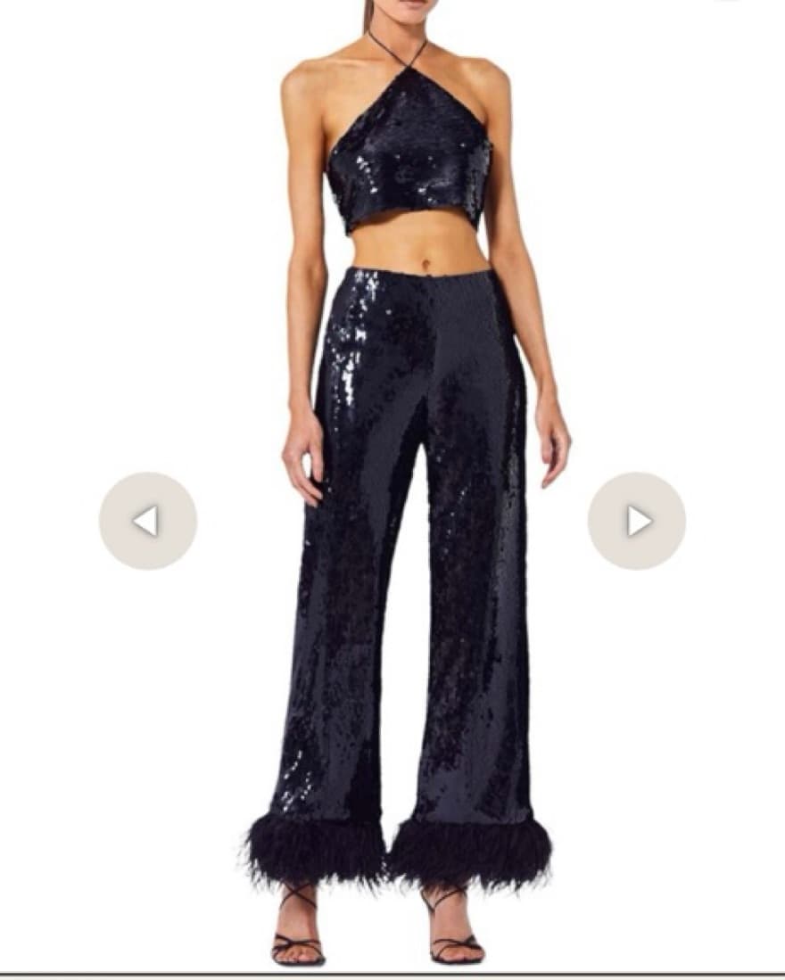 Alexis Sequin Set  - Image 1