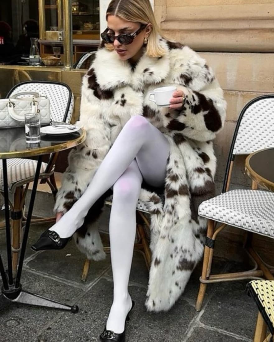 Faux fur mob wife printed coat - Image 1