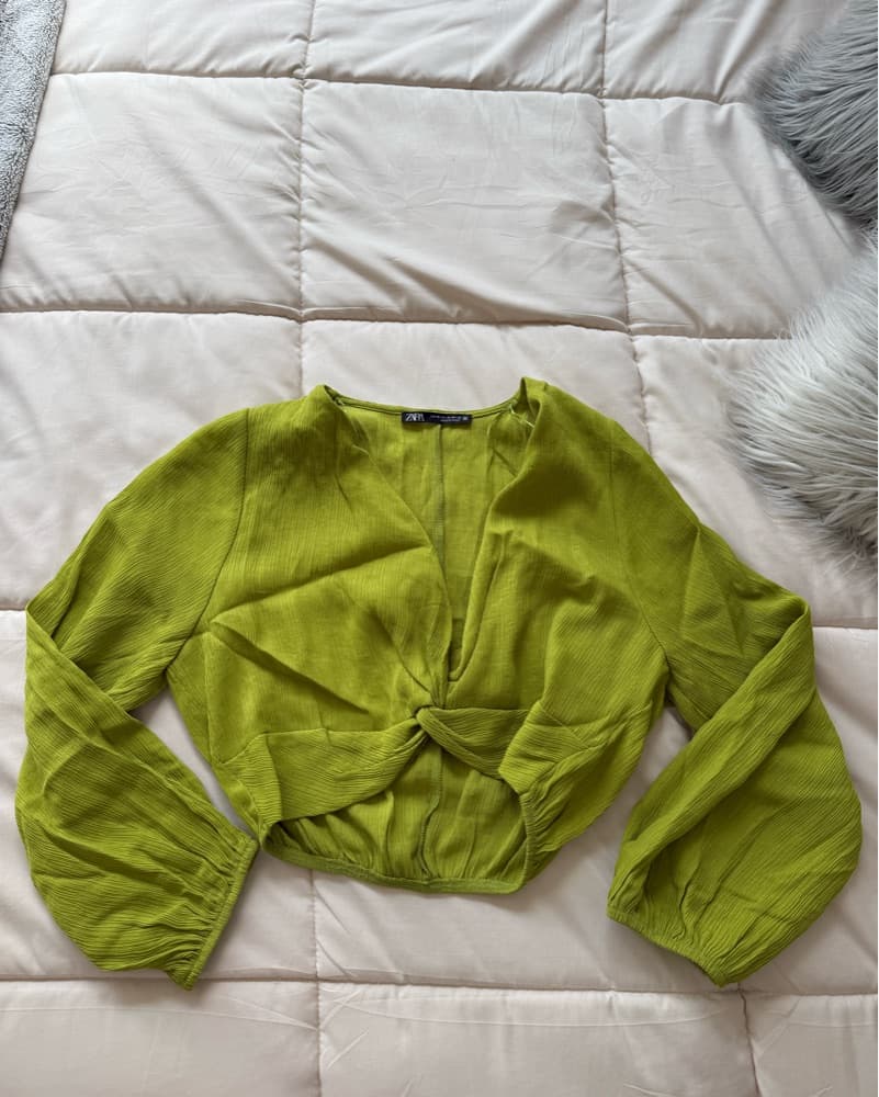 Vibrant Green Flowy Sleeve Top - Image 1