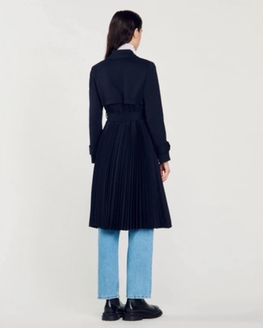 $750 Sandro Navy Pleated Coat - Image 3