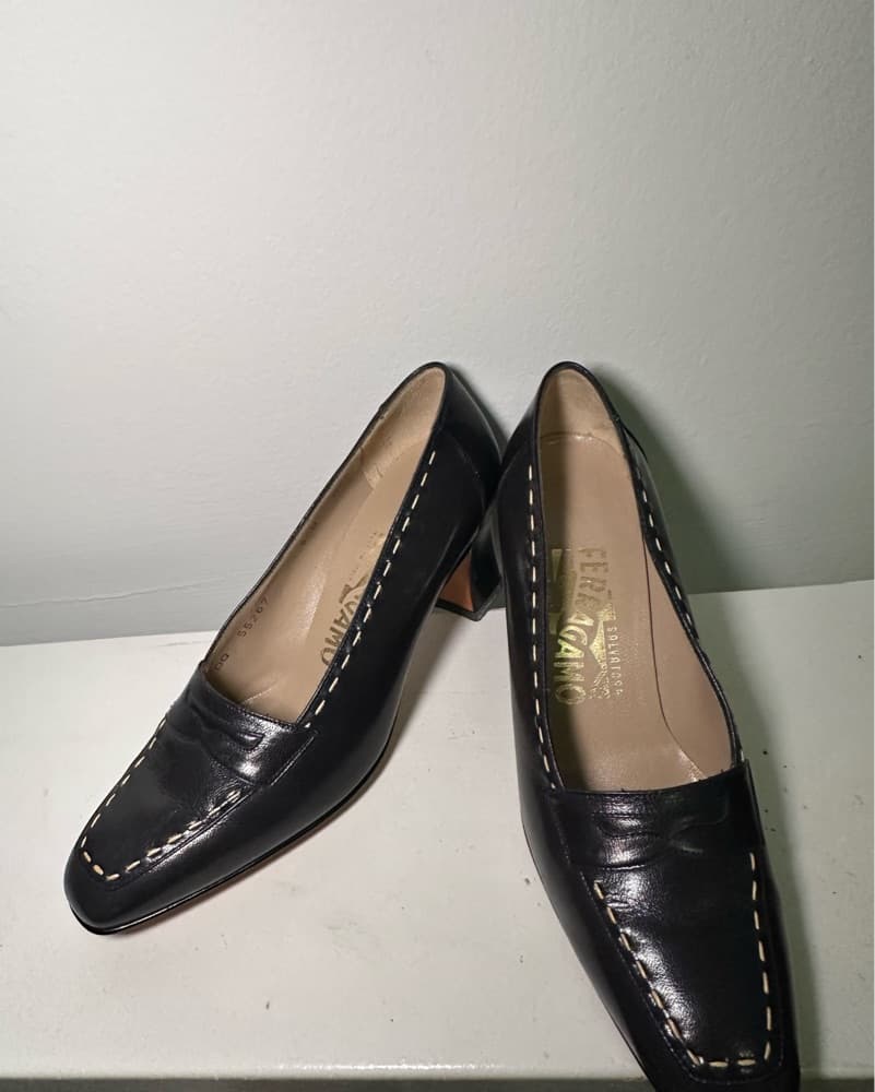 Salvatore Ferragamo Black Leather Loafer - Image 4