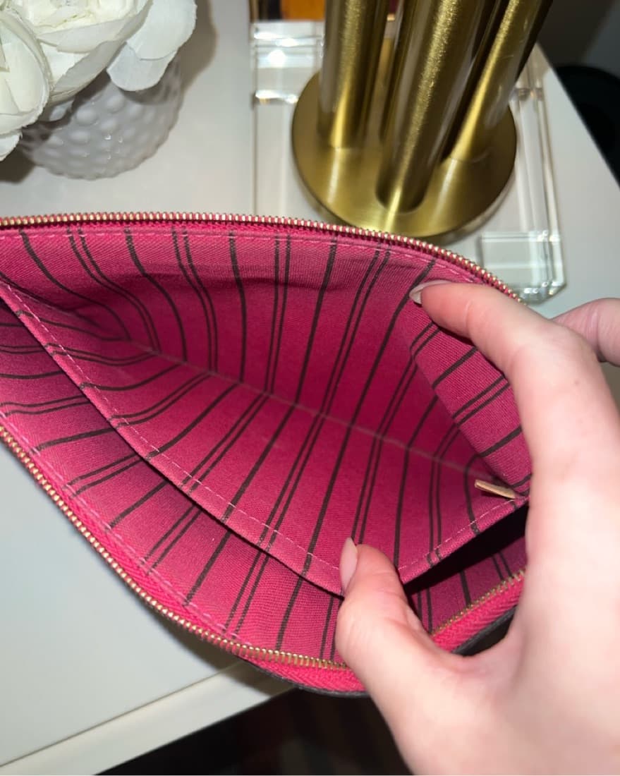Louis Vuitton Pouchette - Image 2