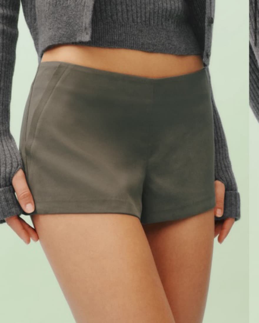 Reformation Low Rise June Short - Image 2