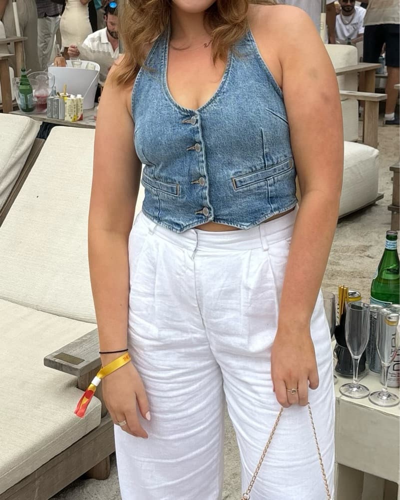 Chic Denim Halter Crop Top Outfit - Image 5