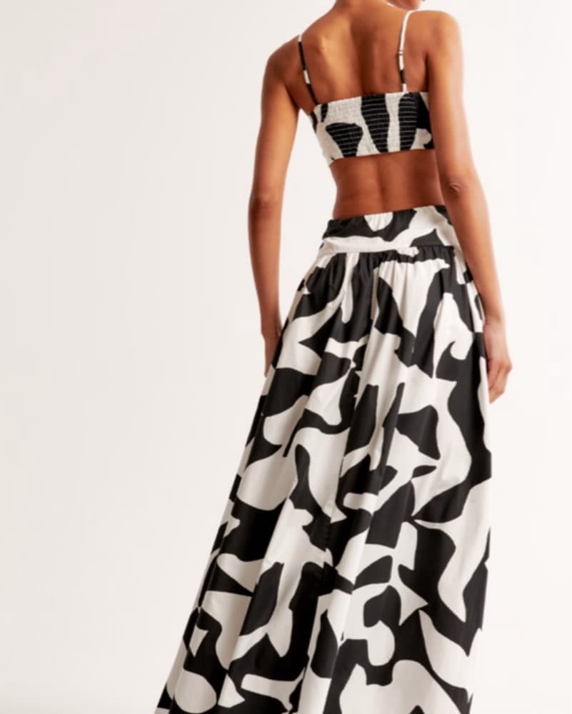 Monochrome Dress With Cutout Sides  - Image 2
