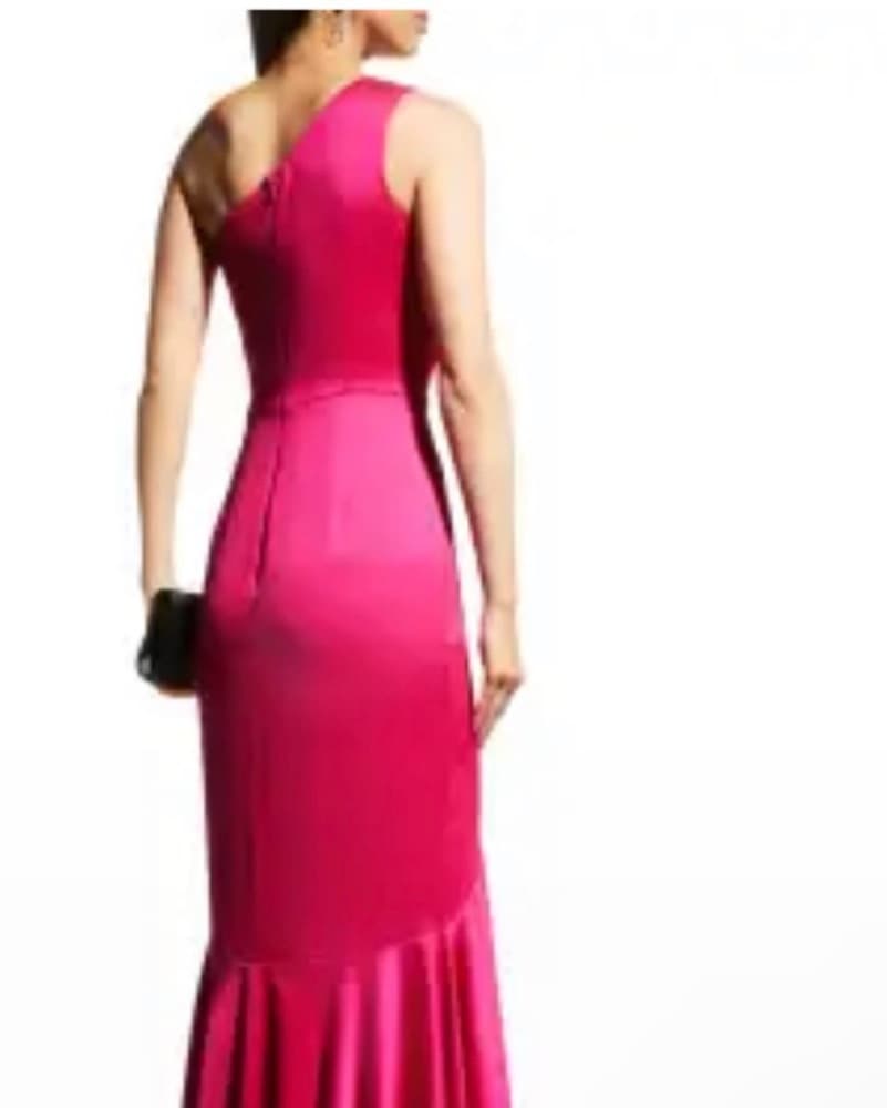 Stunning Fuchsia One-Shoulder Gown - Image 2