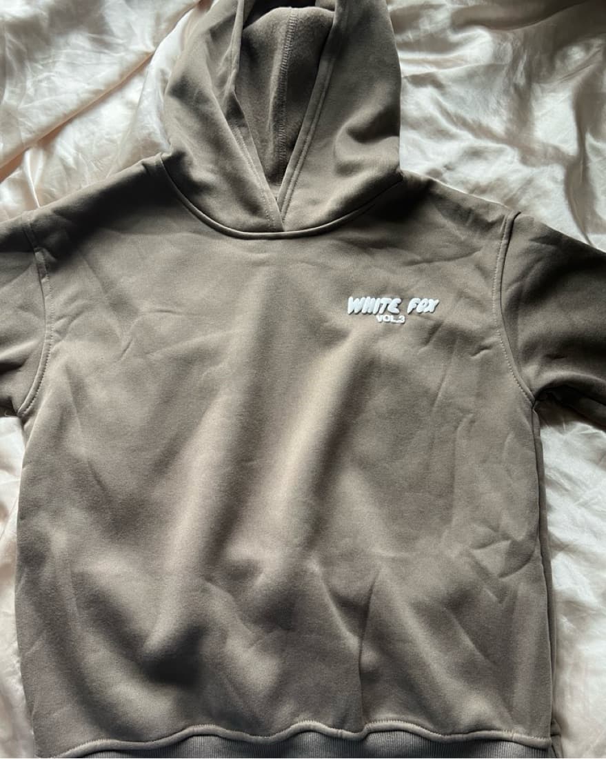 White Fox Hoodie + Sweats Set. S/M  - Image 4