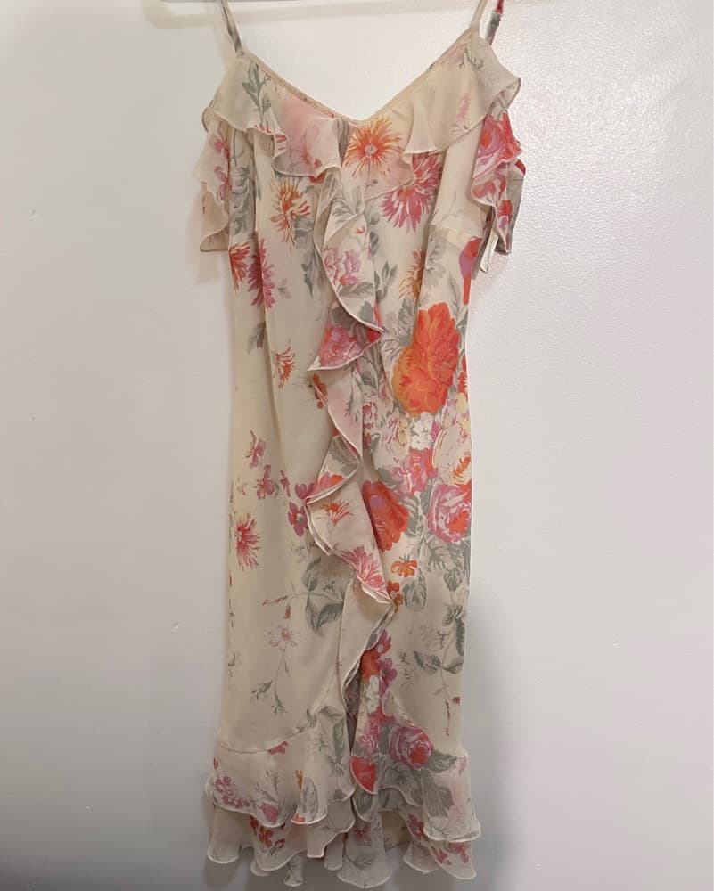 Sabrian Carpenter Viral Dress 🤩 - Image 3