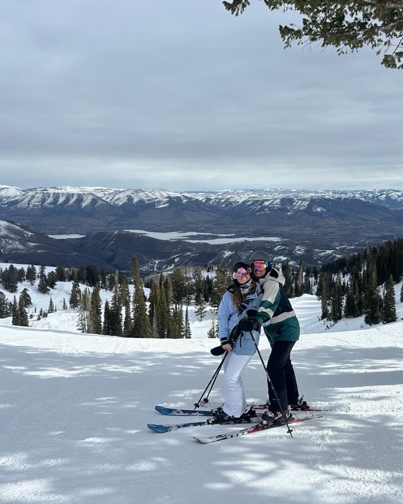 Dope Puffer Jacket for the Slopes - Image 2