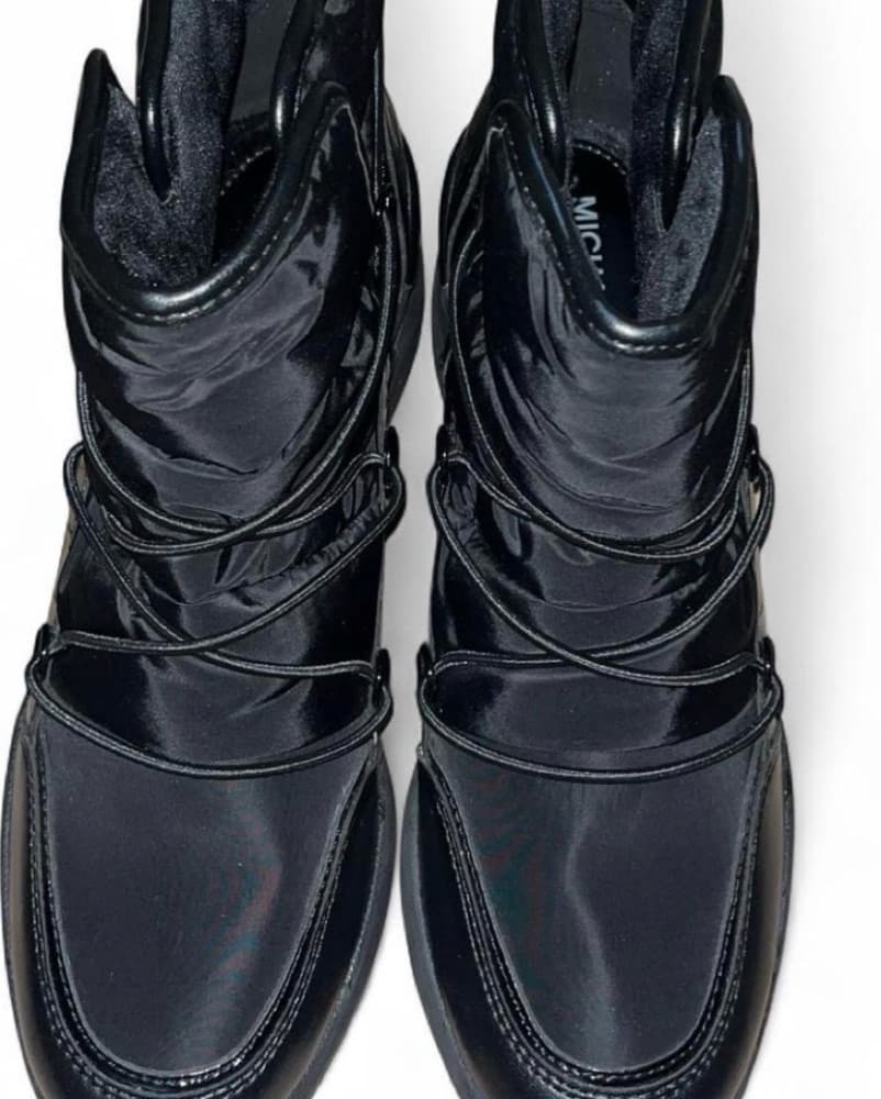 Micheal Kors Boots - Image 4