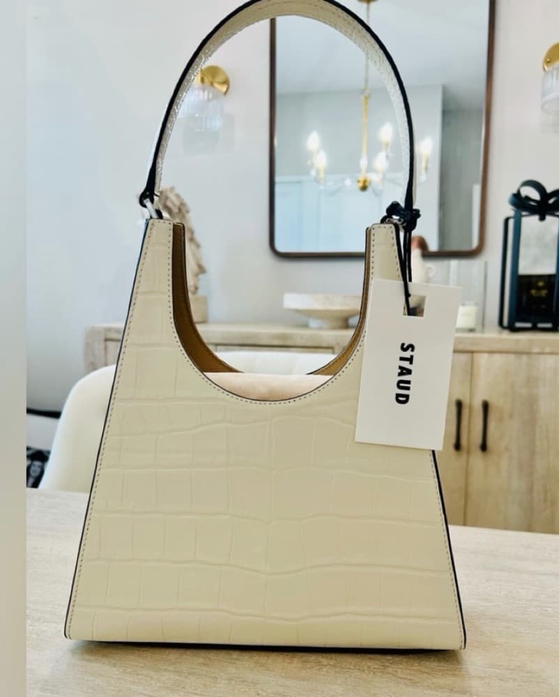 Chic Croc-Embossed Leather Handbag - Image 1