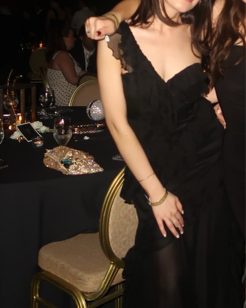 Elegant Black One-Shoulder Maxi Dress - Image 4