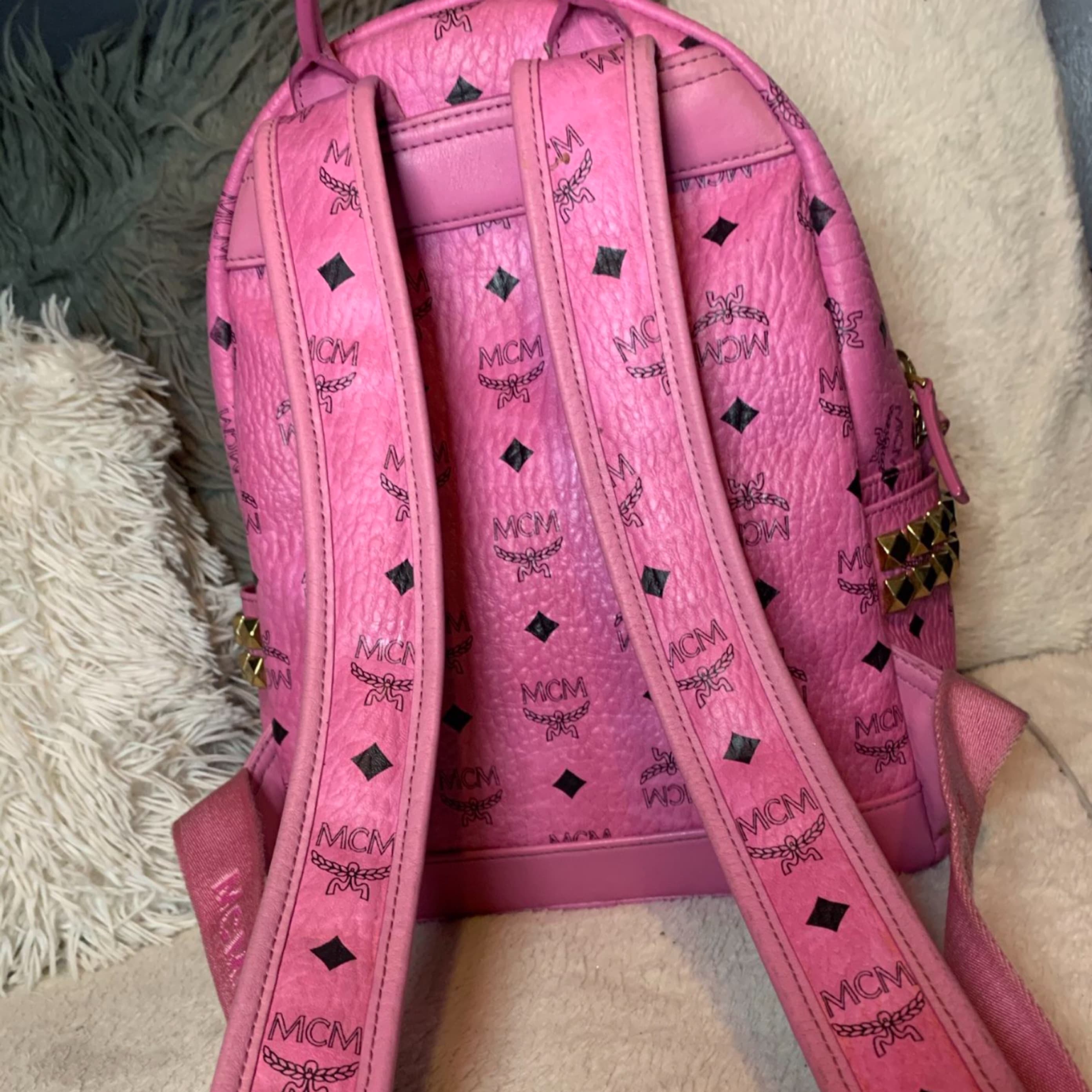 Pink Vintage MCM Bacpack  - Image 4