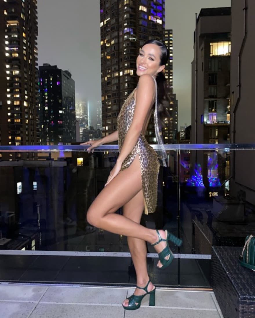 Fashion Nova Dresss - Image 2