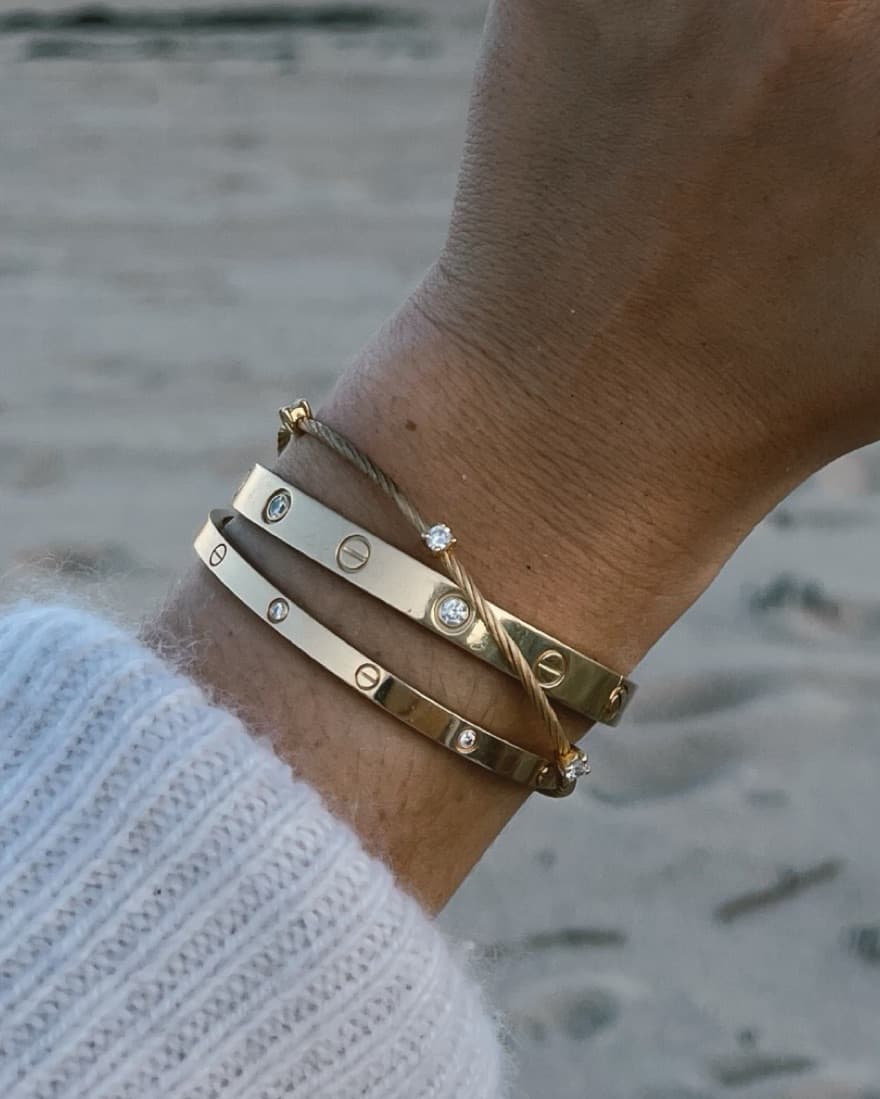 LOVE BRACELET, SMALL MODEL, 6 DIAMONDS - Image 2