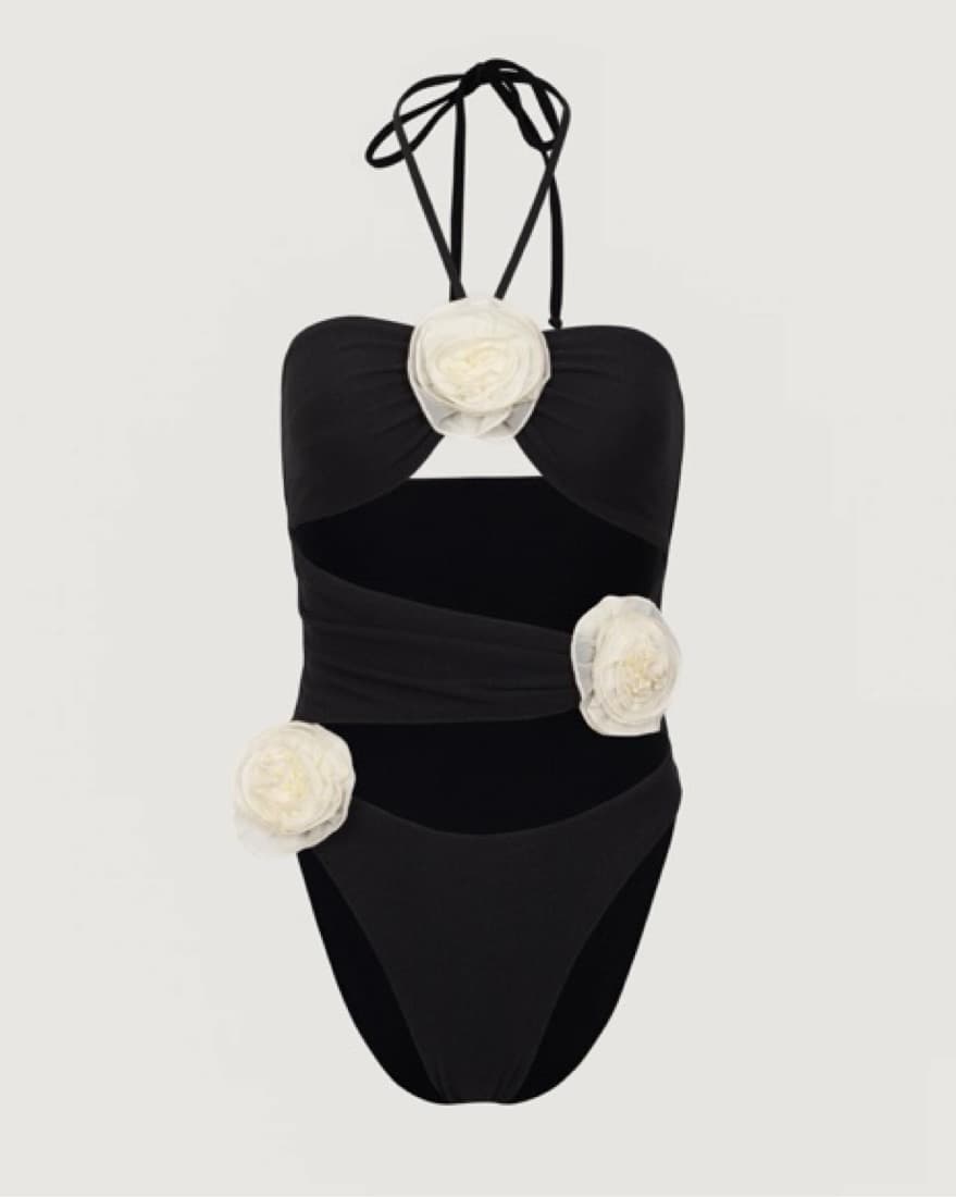 Same Swimsuit  - Image 6