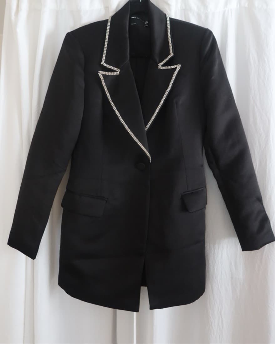 Elegant Black Blazer with Crystal Trim - Image 3