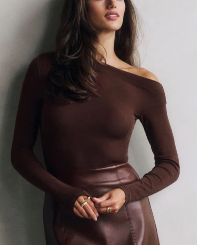 Off-Shoulder Black Top - Image 2