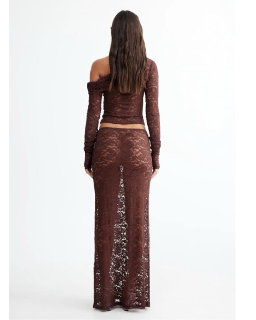 Lioness Black Swan Lace Set - Image 4