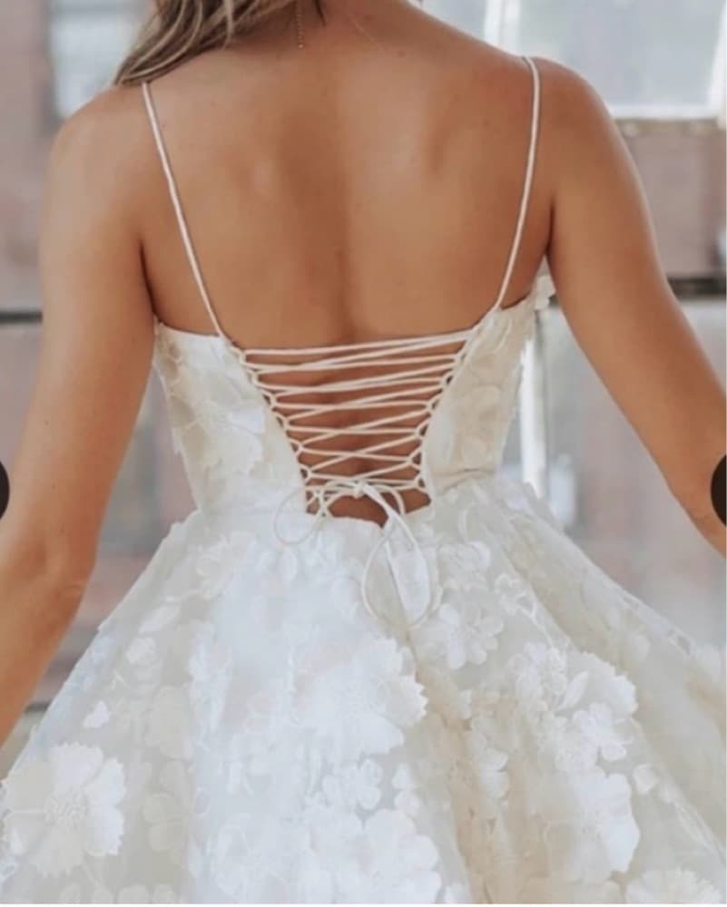 Amanda Judge Untamed Petals White Dress - Image 2