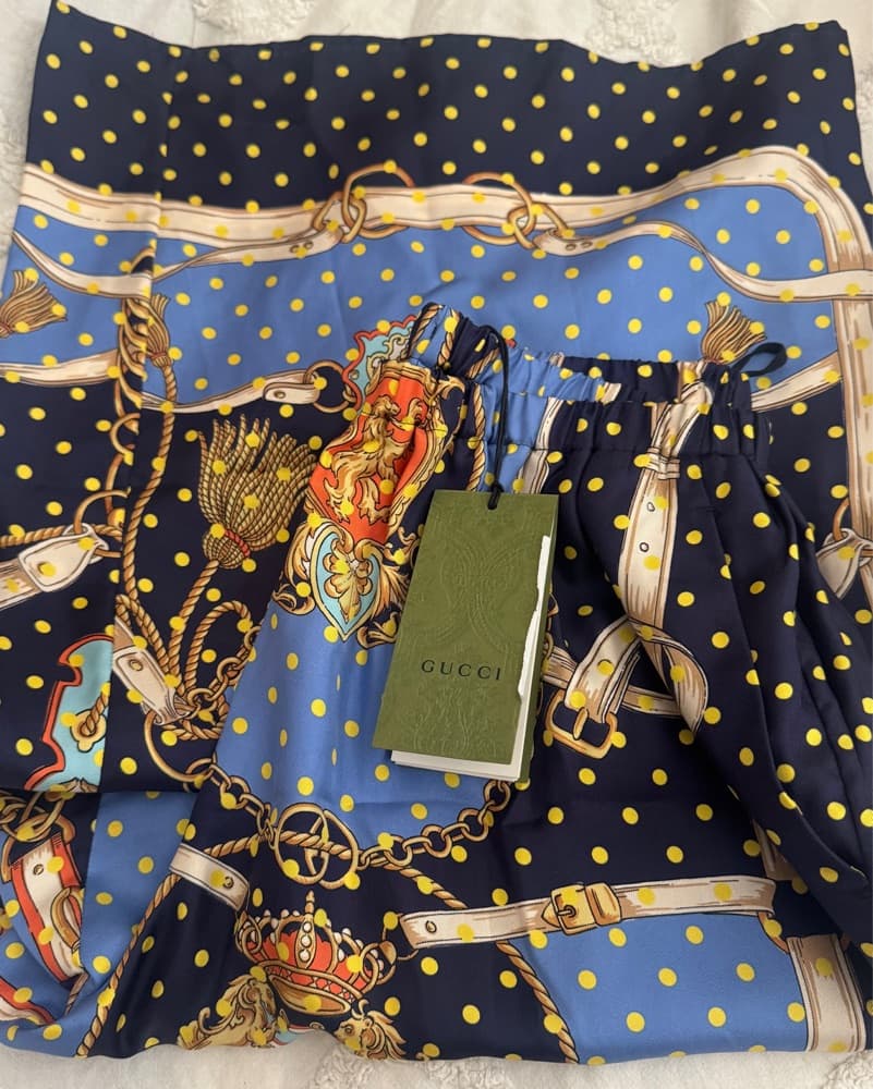 Gucci Silk Printed Crop Flowy Pants - Image 5
