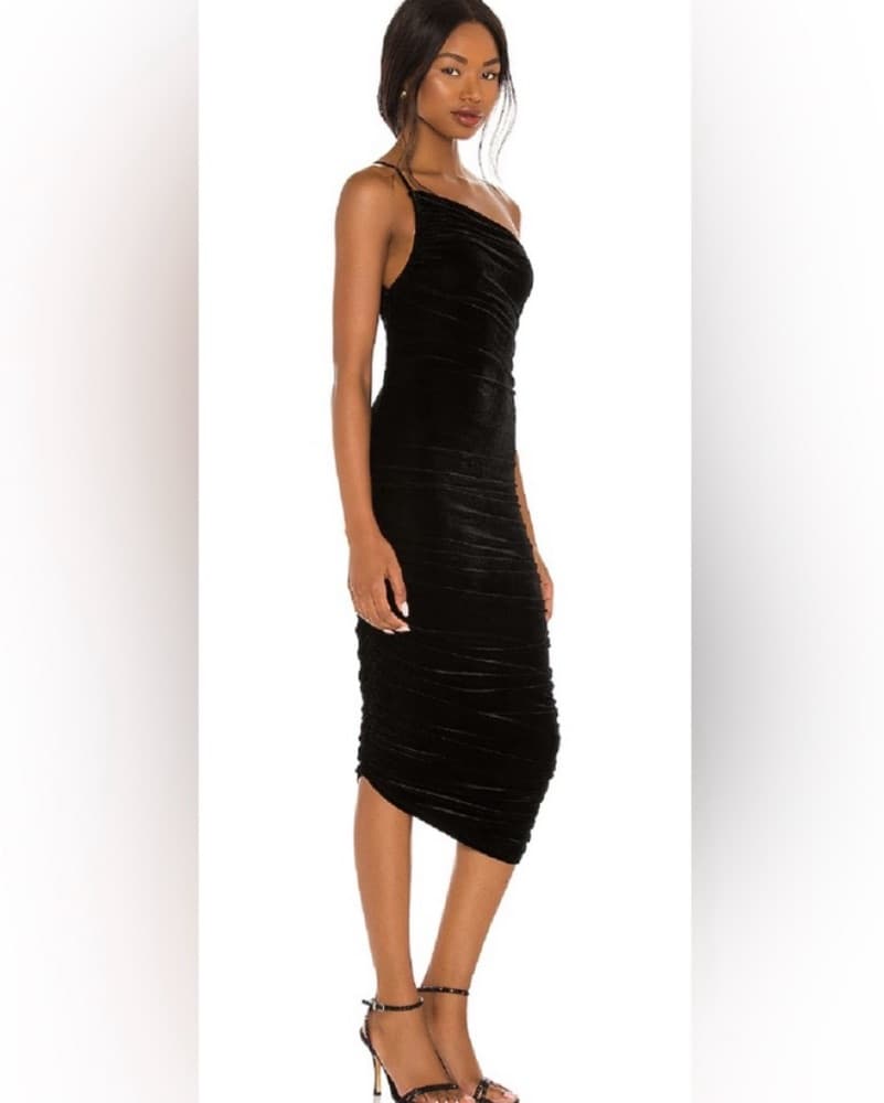 Sleek Velvet Midi Dress - Image 3