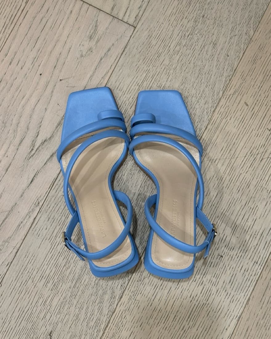 Lafayette City Sandals - Image 1
