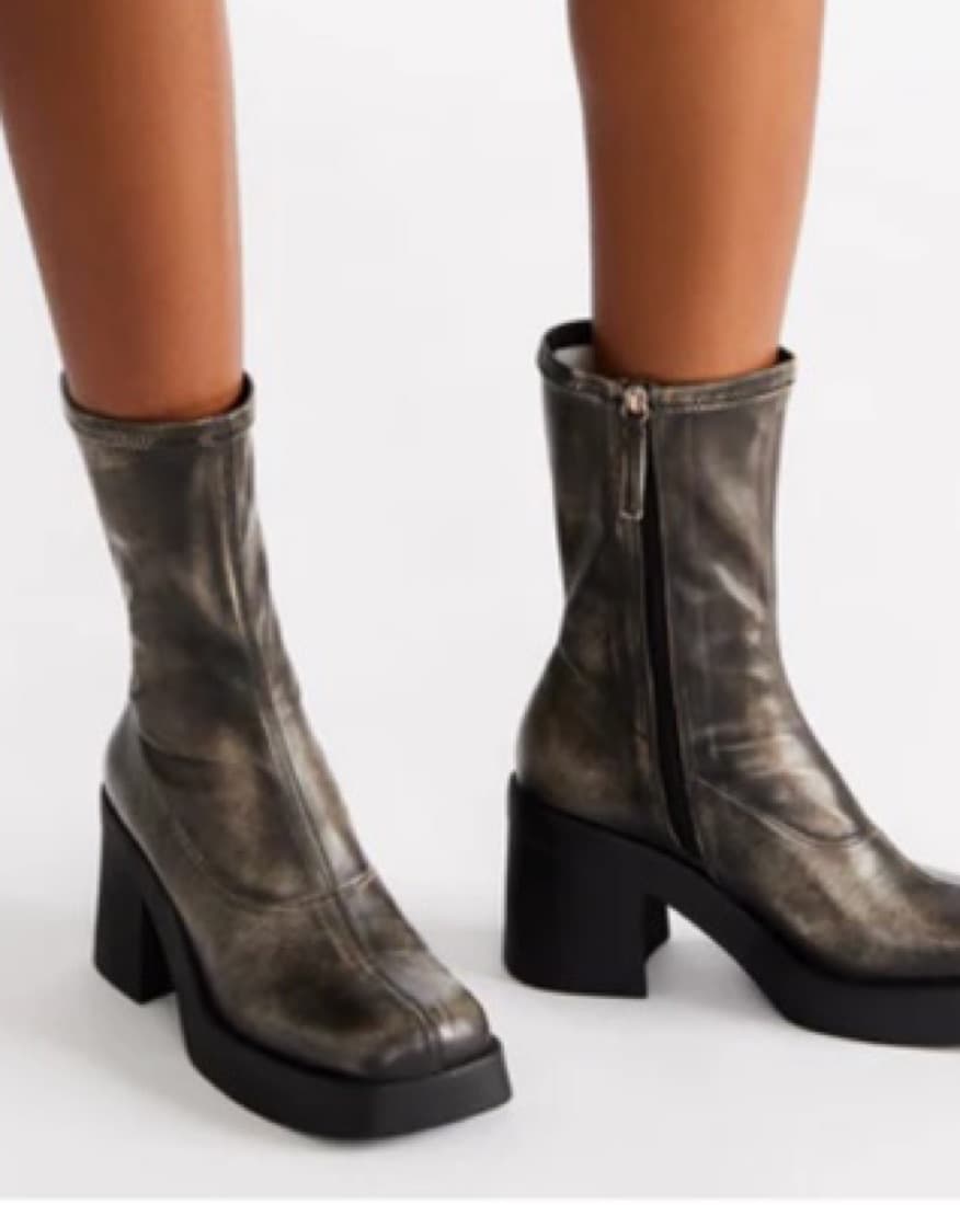 Steve Madden Klayton Boots - Image 1