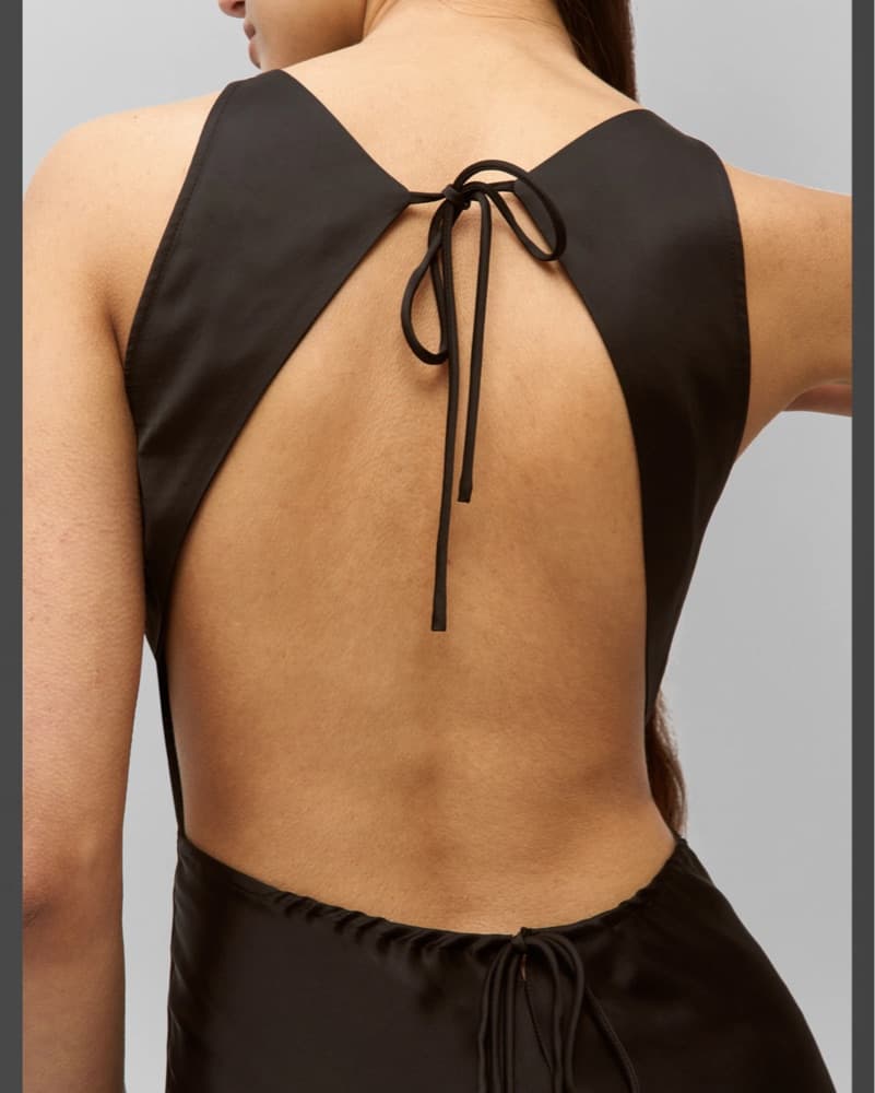 Guizo Black Midi Dress - Image 4