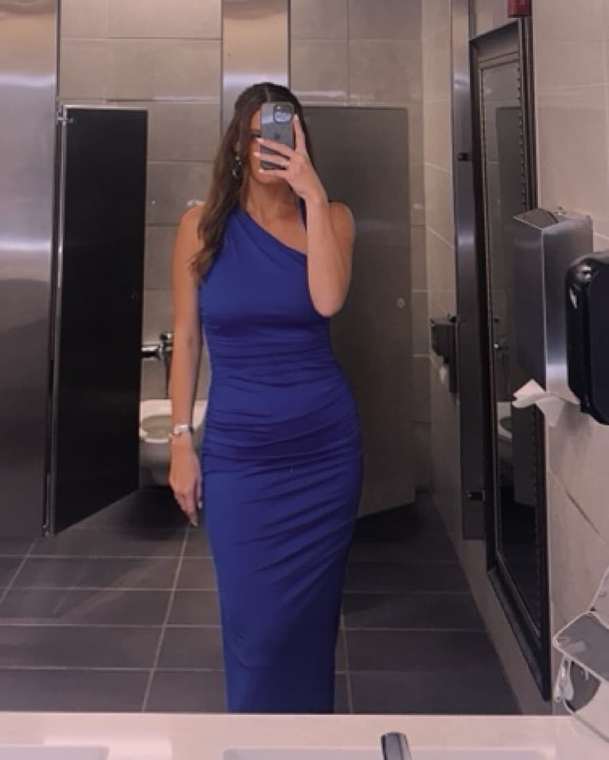 Stunning One-Shoulder Blue Gown - Image 4