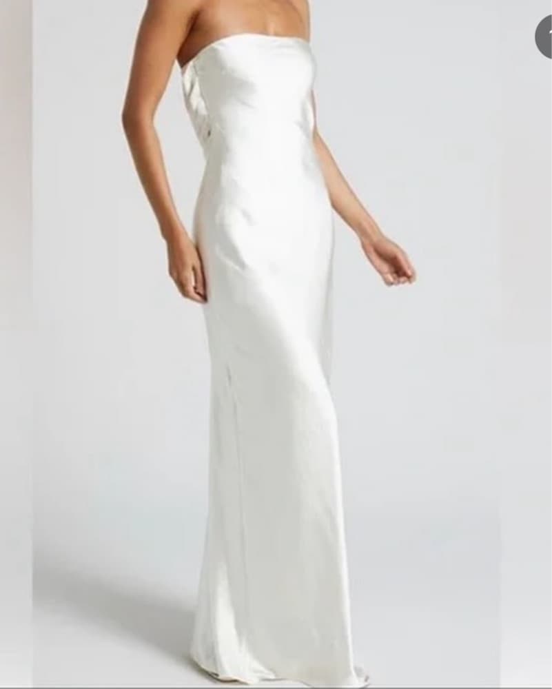 White Gown - Image 1