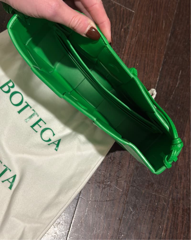 Green Cassette Pouch Bag - Image 6