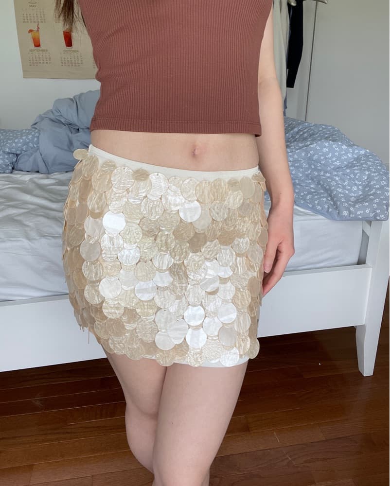 white fox ariel shell skirt in cream - Image 3
