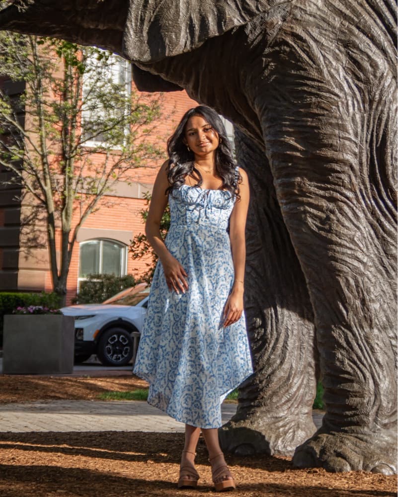 Elegant Blue Floral Midi Dress - Image 2