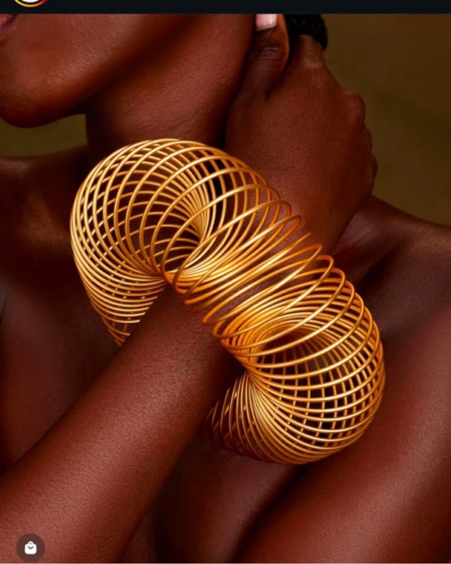 Gold Bangle from Khoi - Image 5