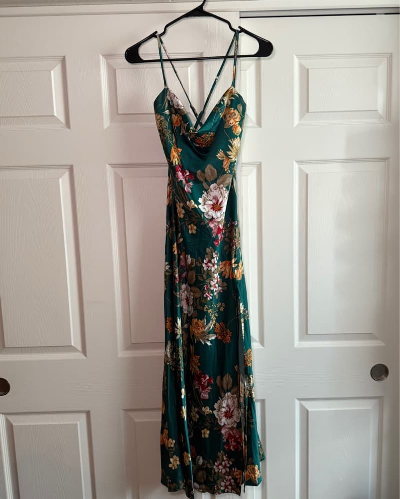 Natalia Emerald Floral Maxi Dress - Image 4