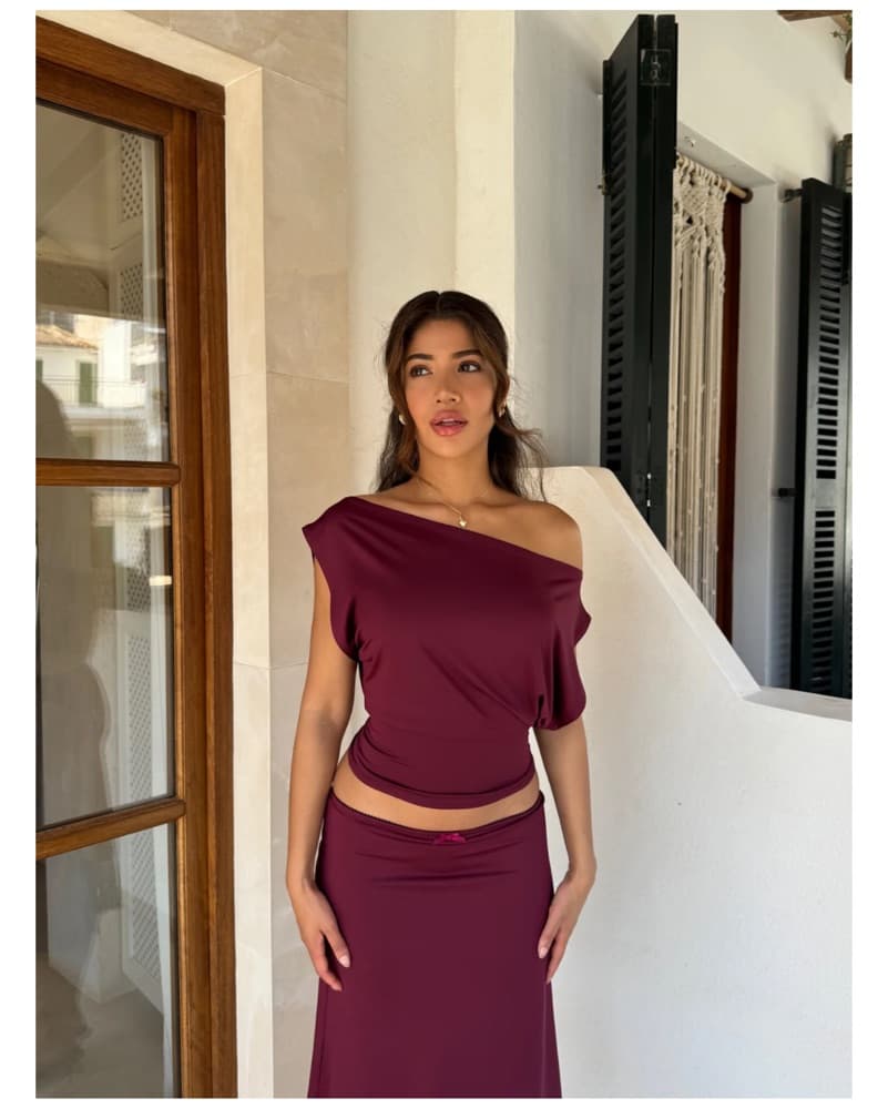 Burgundy Set - Image 4
