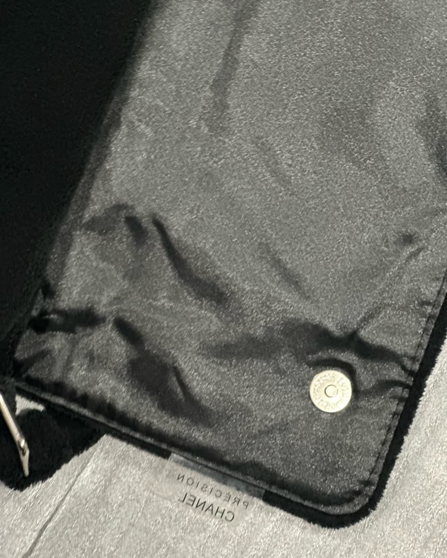 Chanel Crossbody  - Image 3