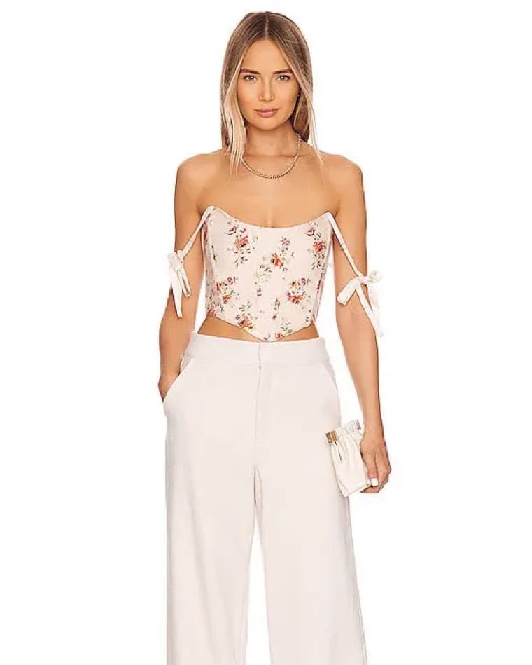 Revole V. Chapman Furore Top in Natural  - Image 3