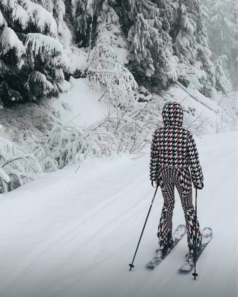 Houndstooth Print Ski Outfit - Image 5
