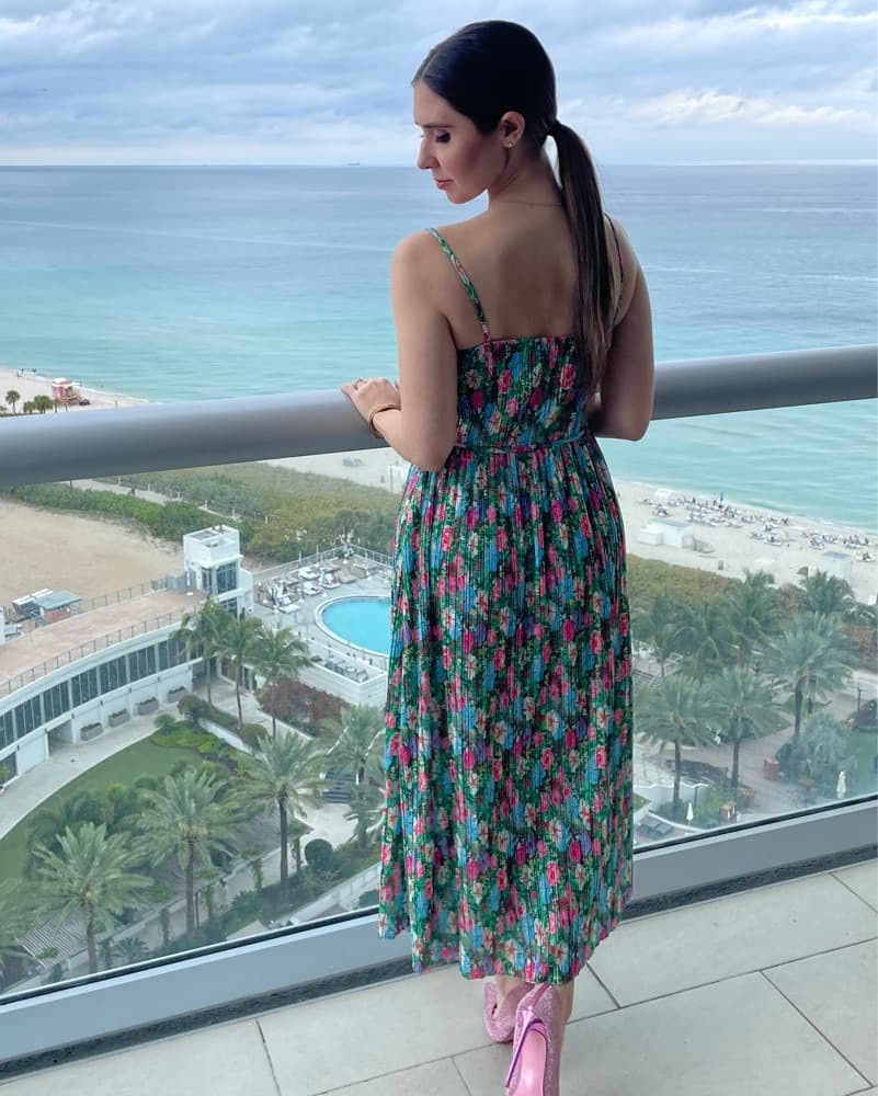 Vibrant Floral Pleated Midi Dress - Image 3