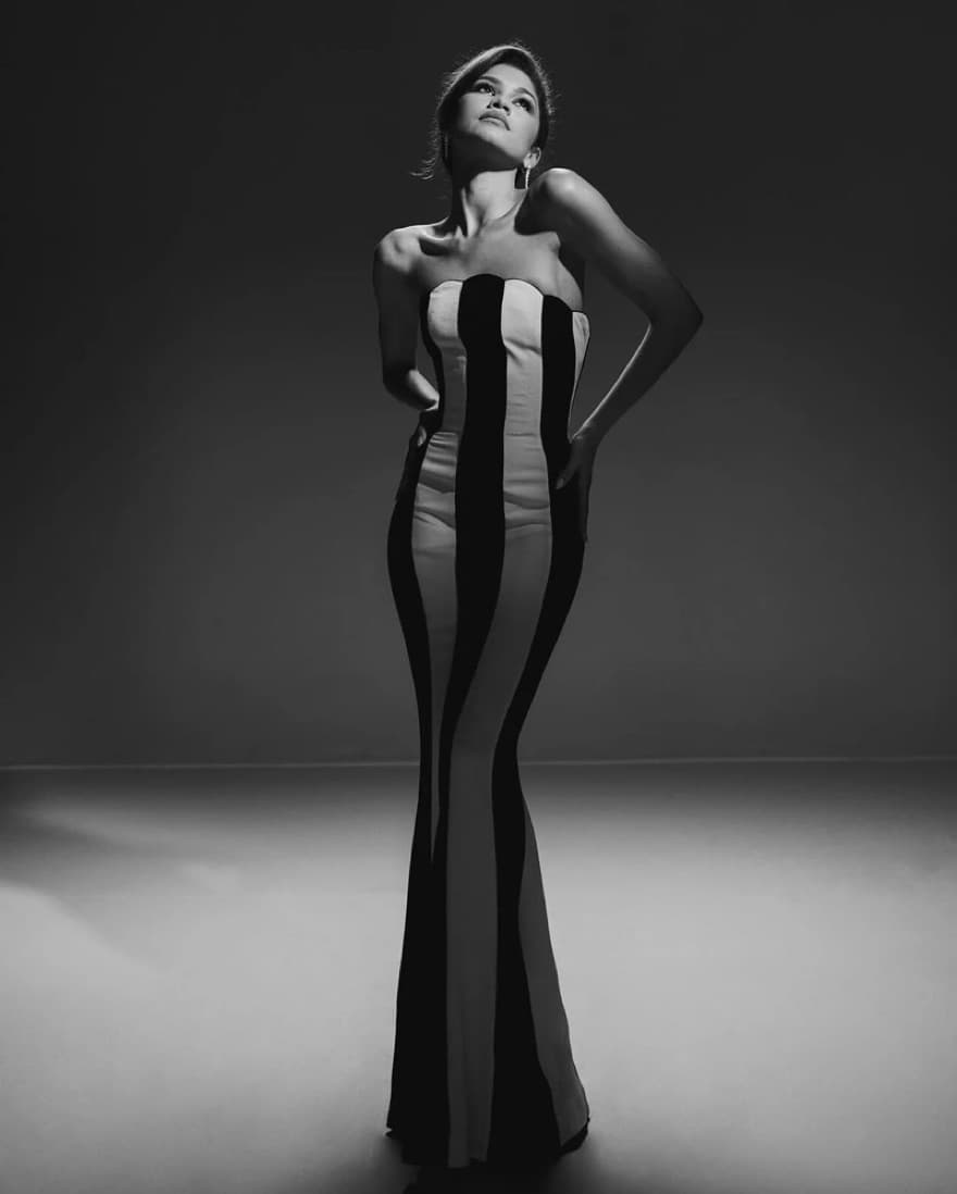 One Shoulder Navy Blue Long Dress Gown - Image 4