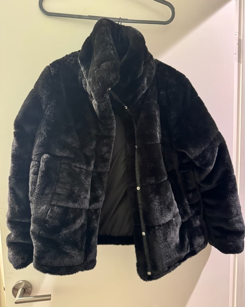 Chic Faux Fur Coat - Image 4