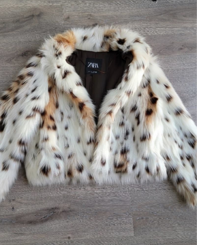 Zara Faux Lynx Fur Coat - Image 3