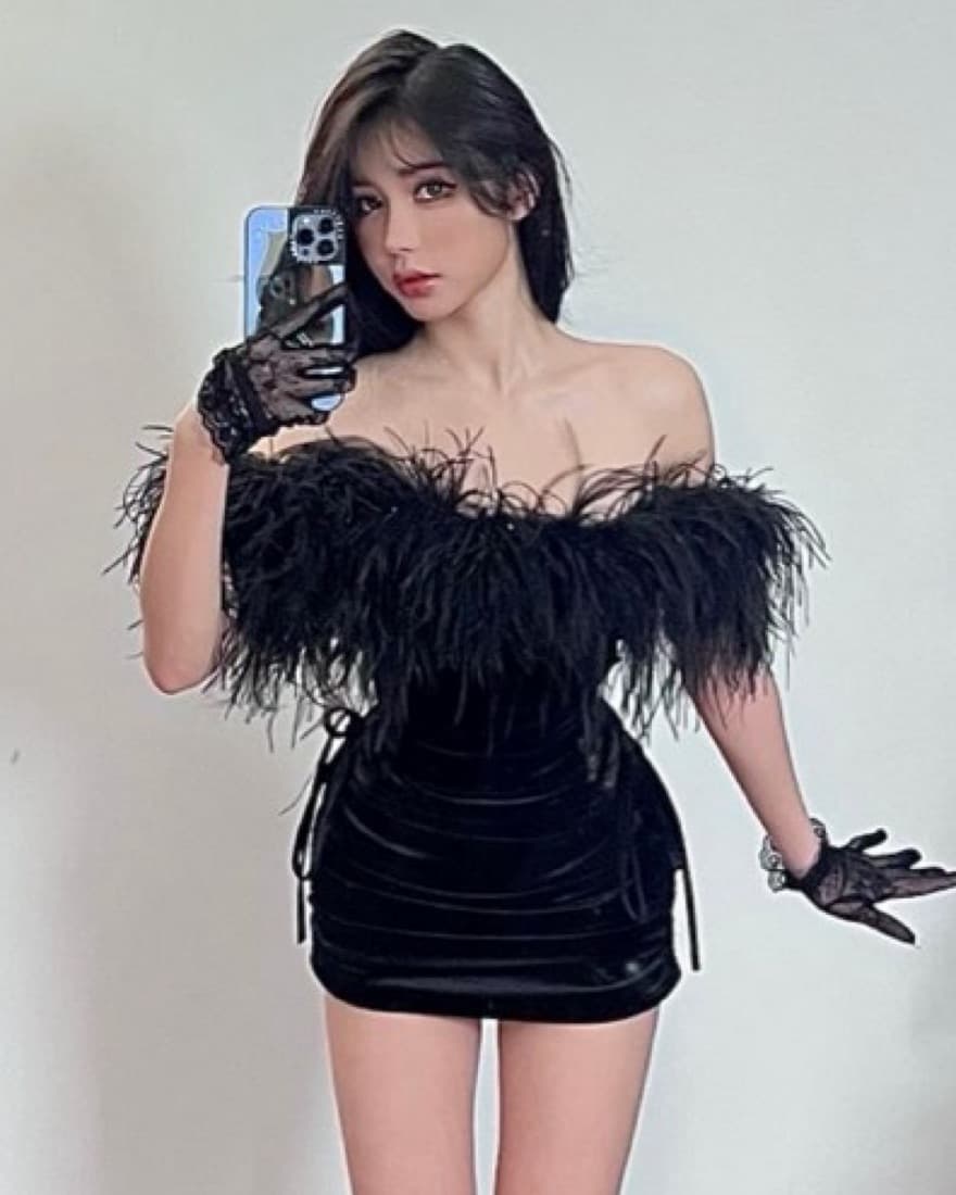Real Ostrich Fur Mini Dress Black Small  - Image 5