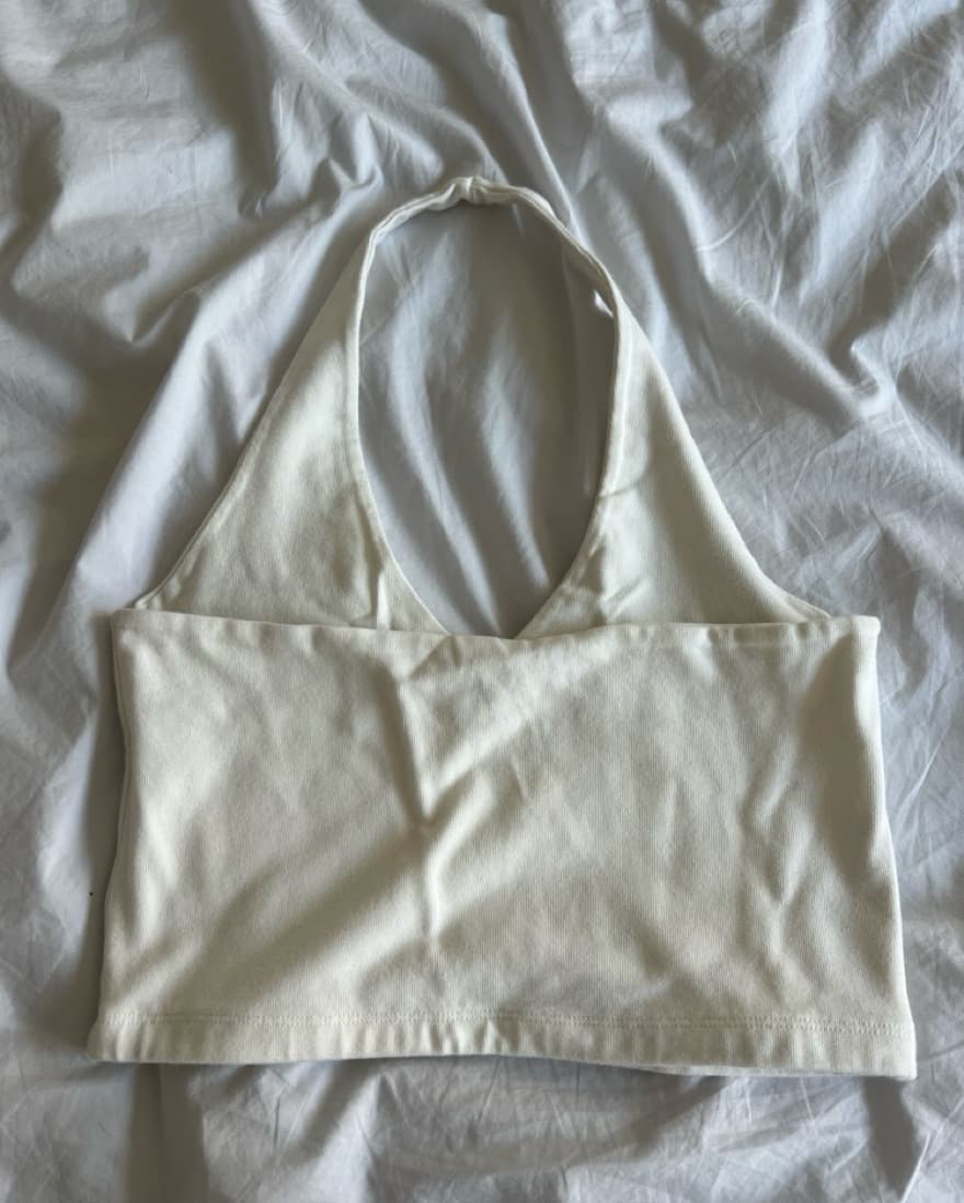 Chic Versatile Cropped Tank - Image 2