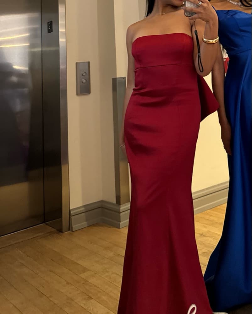 Aiden Mattox Red Gown With Bow - Image 3