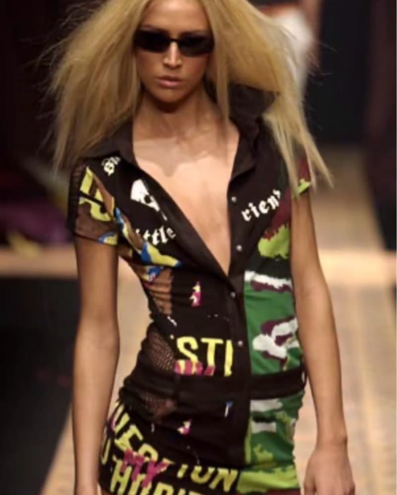 Versus Versace SS 2004  - Image 1
