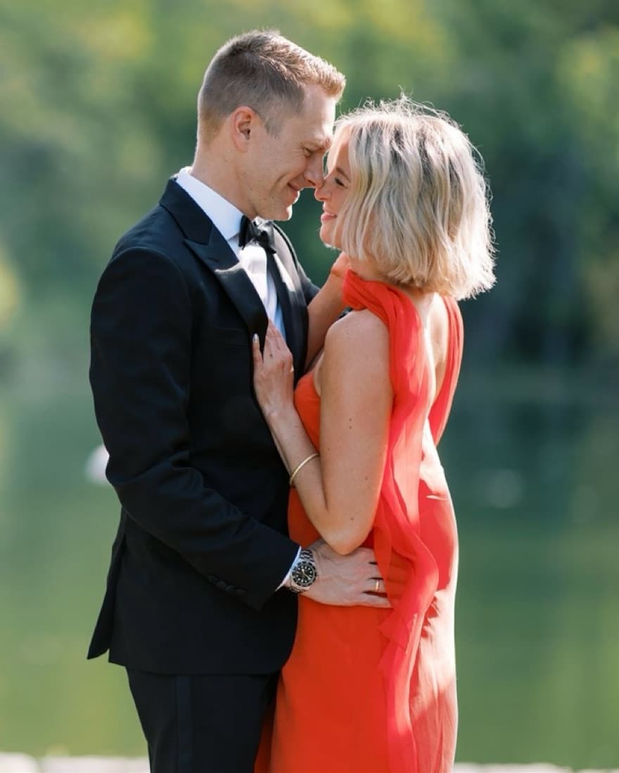 Cris Serra Custom Gown & Cape Grenadine - Image 1
