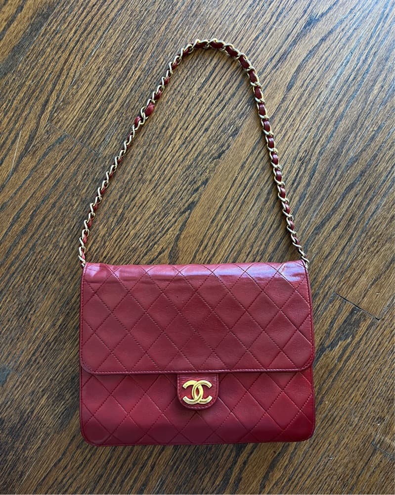 Vintage Chanel Matelasse Leather Purse - Image 1